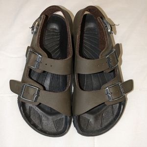 Dark brown Birkis NWOB size 1 youth